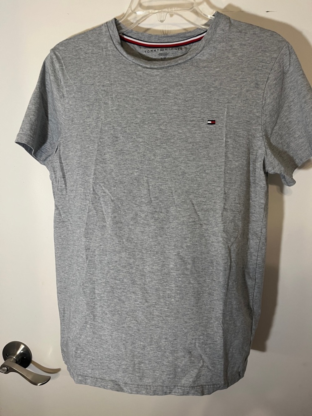 Tommy Hilfiger Grey women’s T Shirt With Logo Accent size small